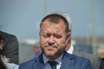 Descubrimiento de la placa de la calle que lleva el nombre de Sebastián Grisaleña (Foto TA)